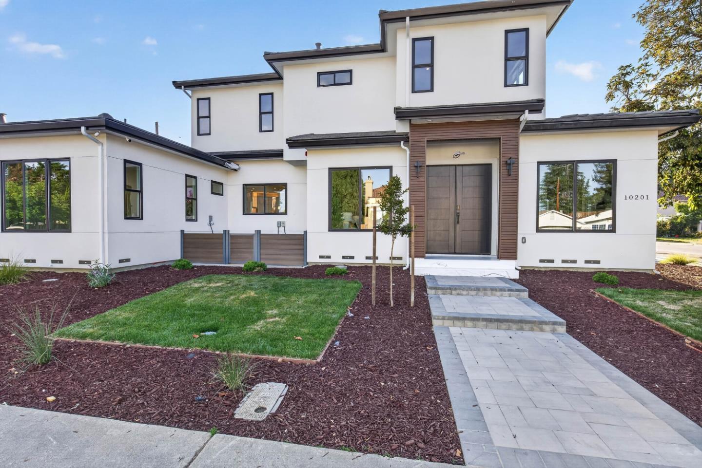 10201 Sterling Boulevard, Cupertino