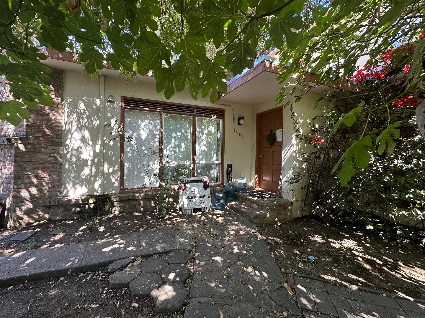 1901 Cooley Ave, East Palo Alto