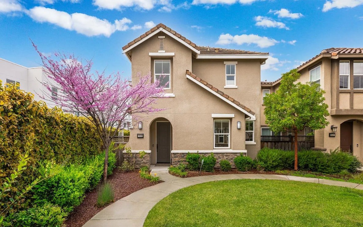 850 Maple Pl, East Palo Alto